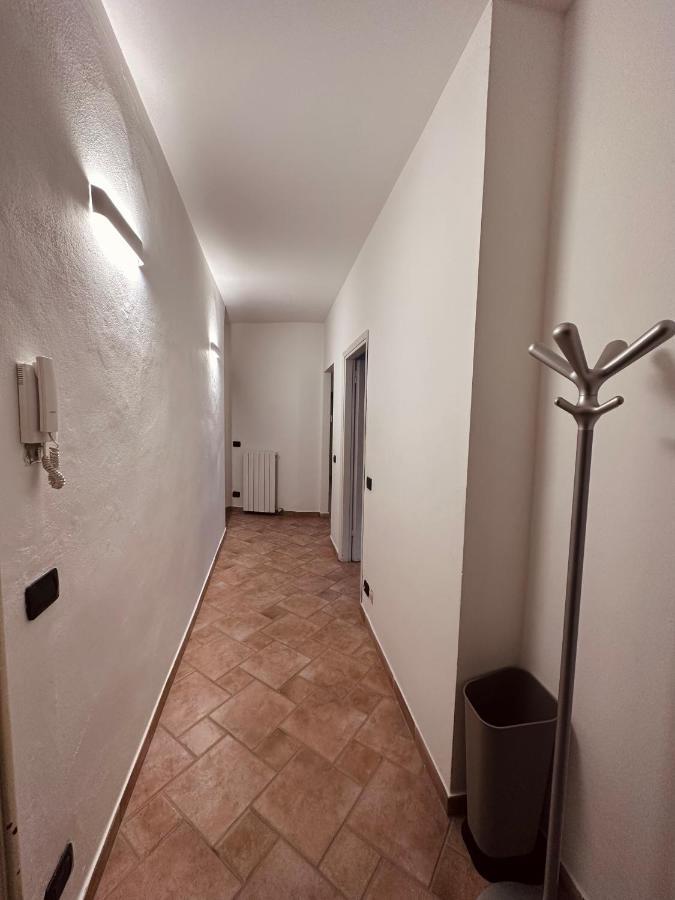 Appartamento La casa del corso Arona Esterno foto