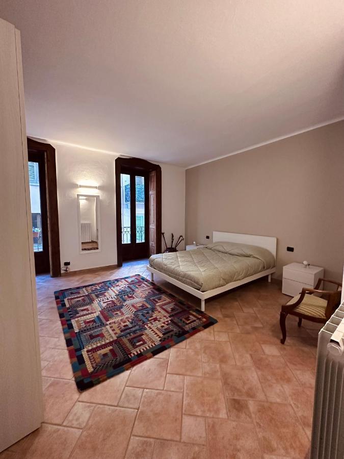 Appartamento La casa del corso Arona Esterno foto